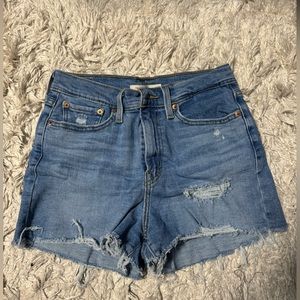 Levi Shorts